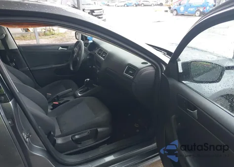 2013 Volkswagen Jetta 2.0L S z USA, uszkodzony, nr VIN 3VW2K7AJ4DM216470